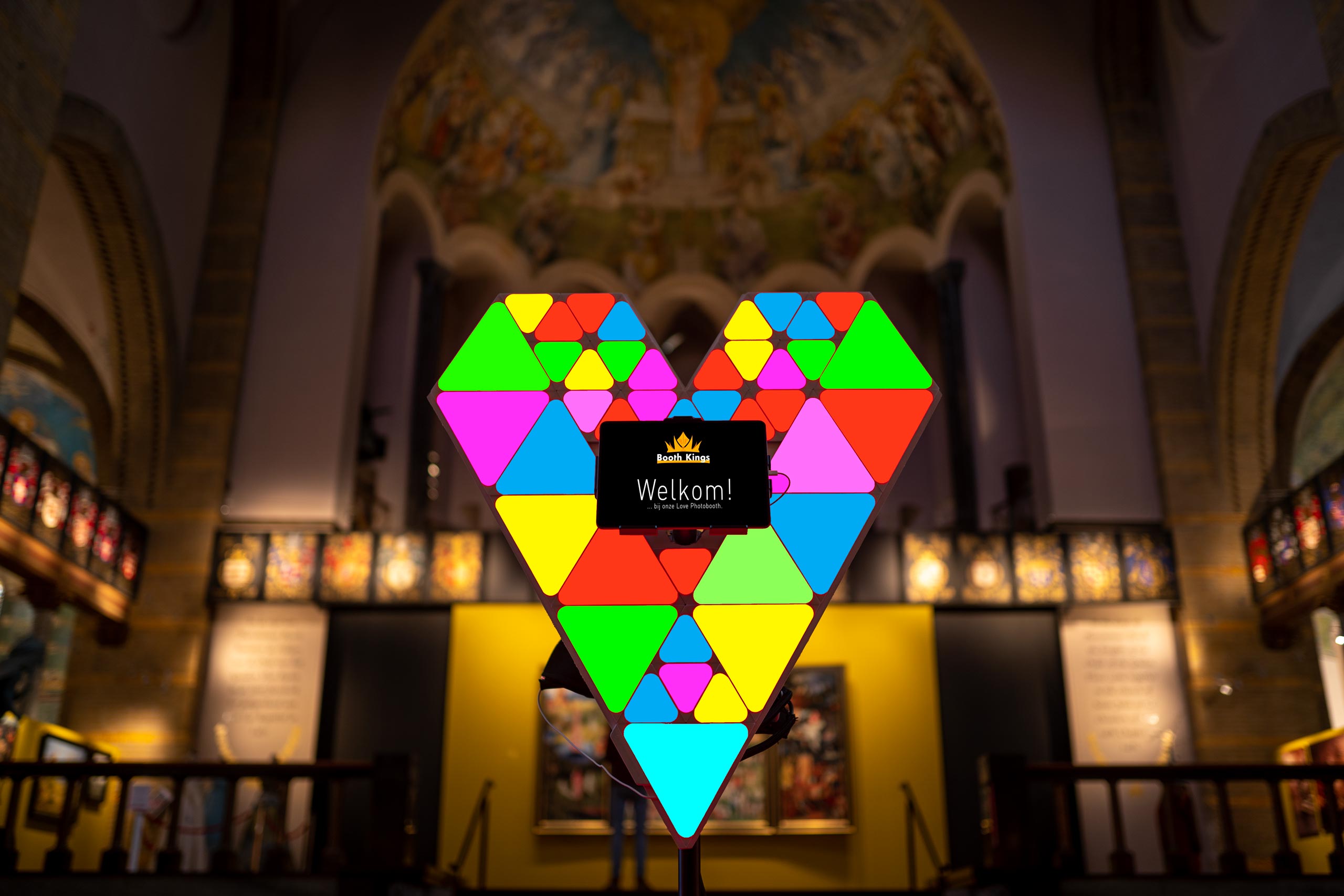 2560 Lovebooth Nanoleaf 1 Regenboog.jpg